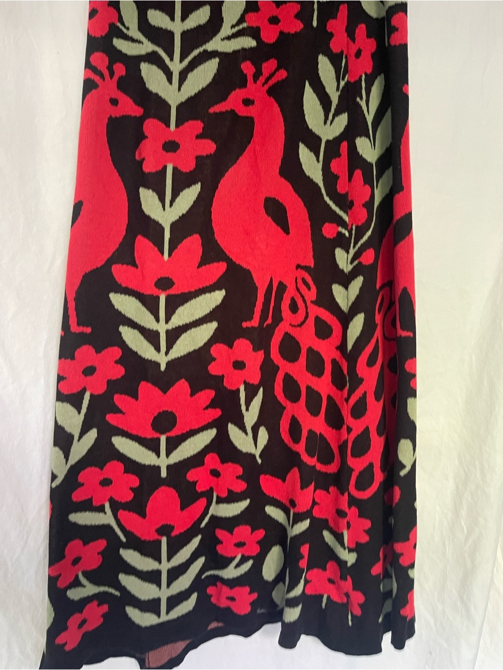 Maxi Skirt with Red Floral & Peacock Motif. Size L. Waist 31” Length 42” - Picture 5 of 13